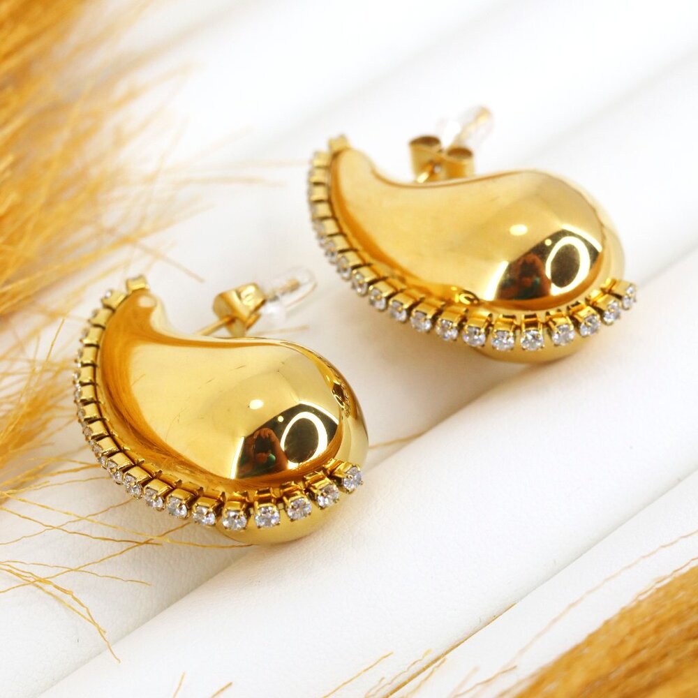 Chic Stainless Steel Dangle Earrings - Modern & Stylish